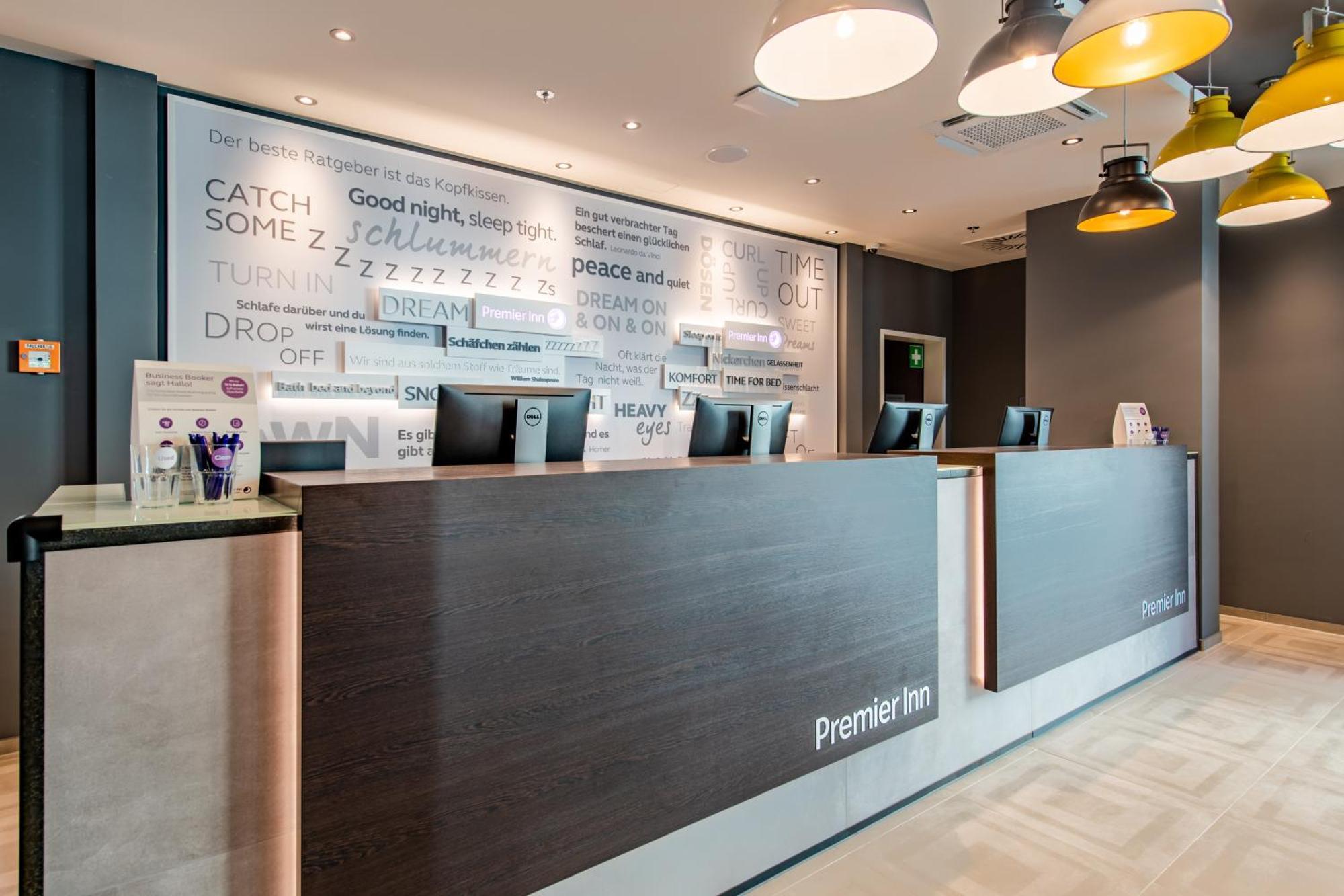 Premier Inn Stuttgart City Centre المظهر الخارجي الصورة